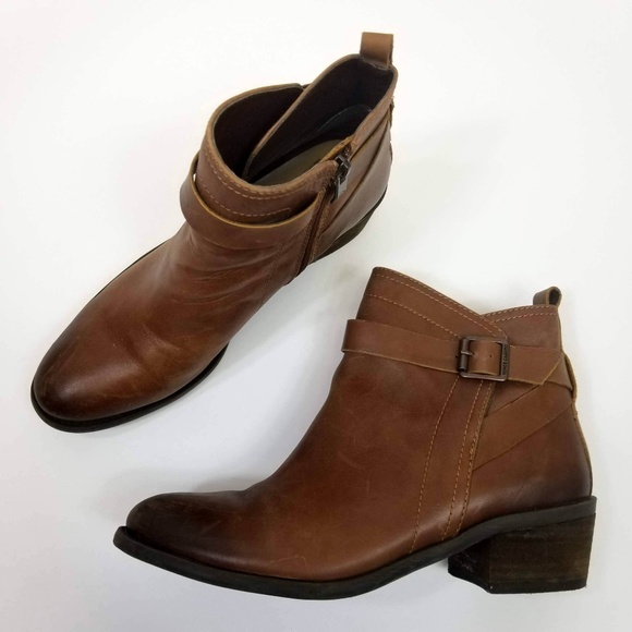 vince camuto beamer bootie